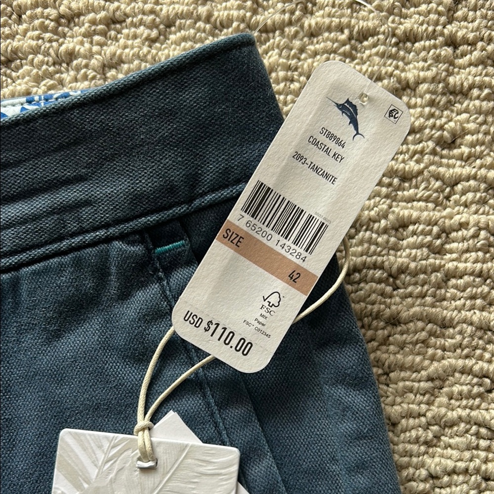 Tommy Bahama Men’s Cargo Shorts Blue Relaxed Fit - Picture 2 of 4